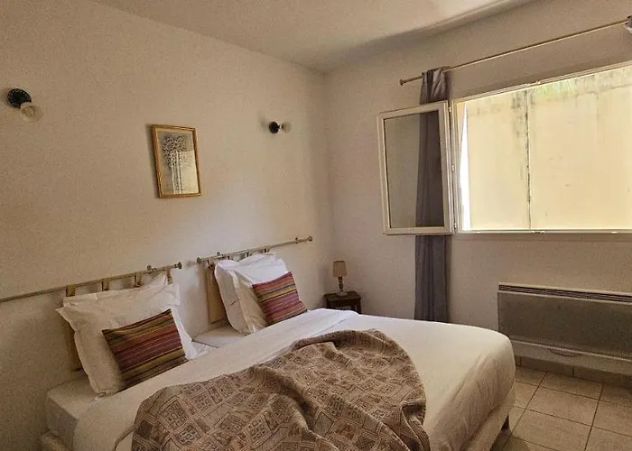 T3 Paisible Quartier Vigna Maggiore, Apartment Olmeto (Corsica)