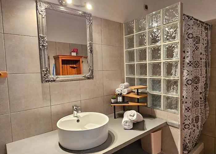 Appartement T3 Paisible Quartier Vigna Maggiore, *