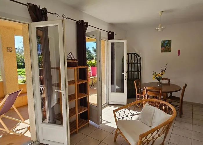 Apartment T3 Paisible Quartier Vigna Maggiore, Olmeto (Corsica)